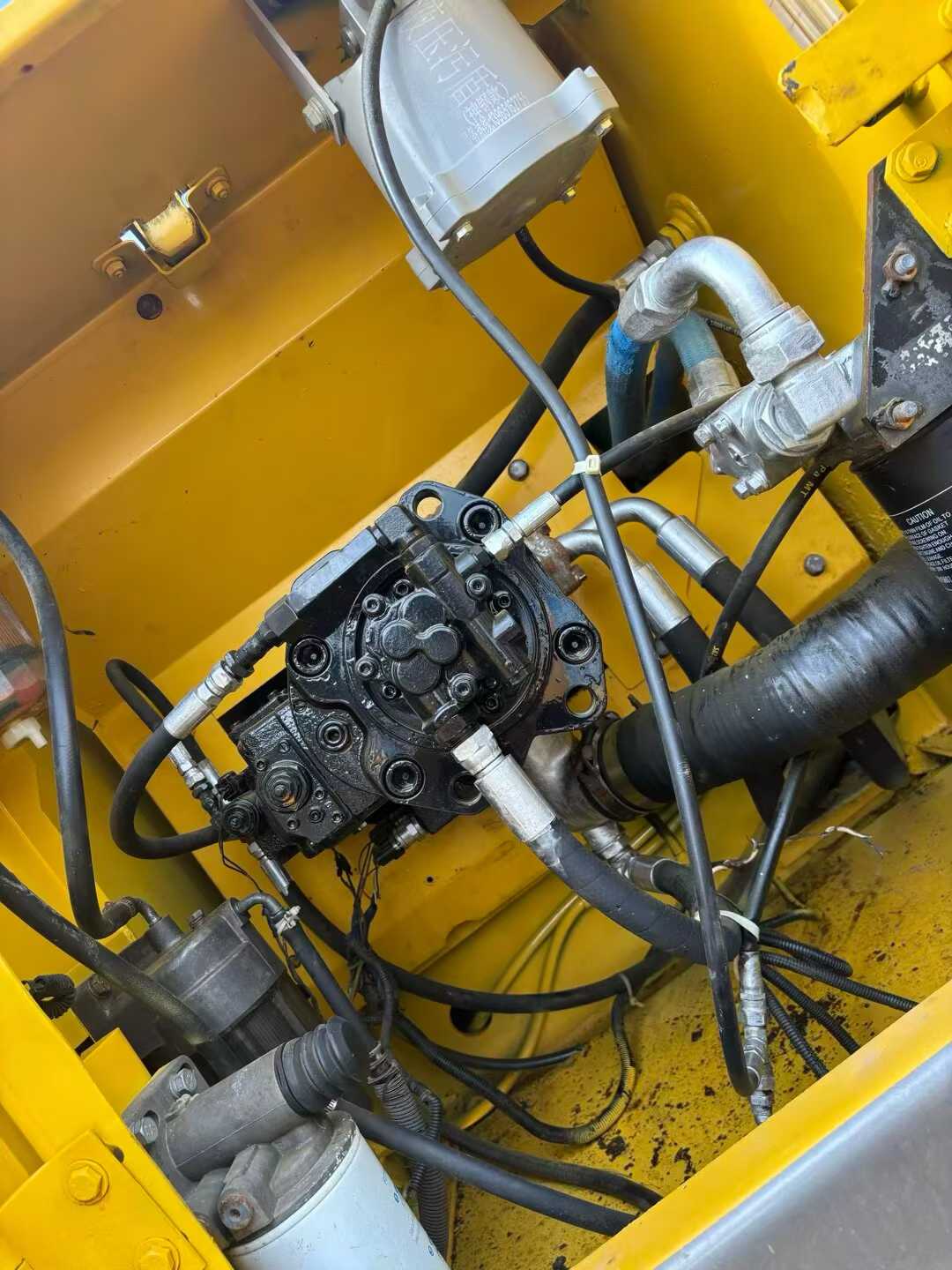 Used Kobelco SK200-8 Excavator 2016 Model / 6