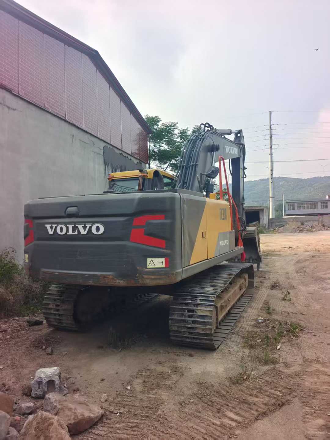 Used Volvo EC200 Excavator 2021 Model / 5