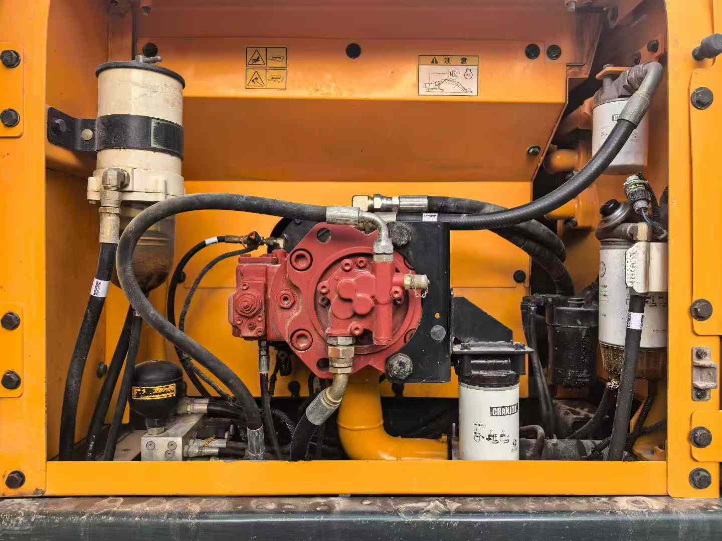 Used Hyundai R215VSN Excavator 2021 Model / 7