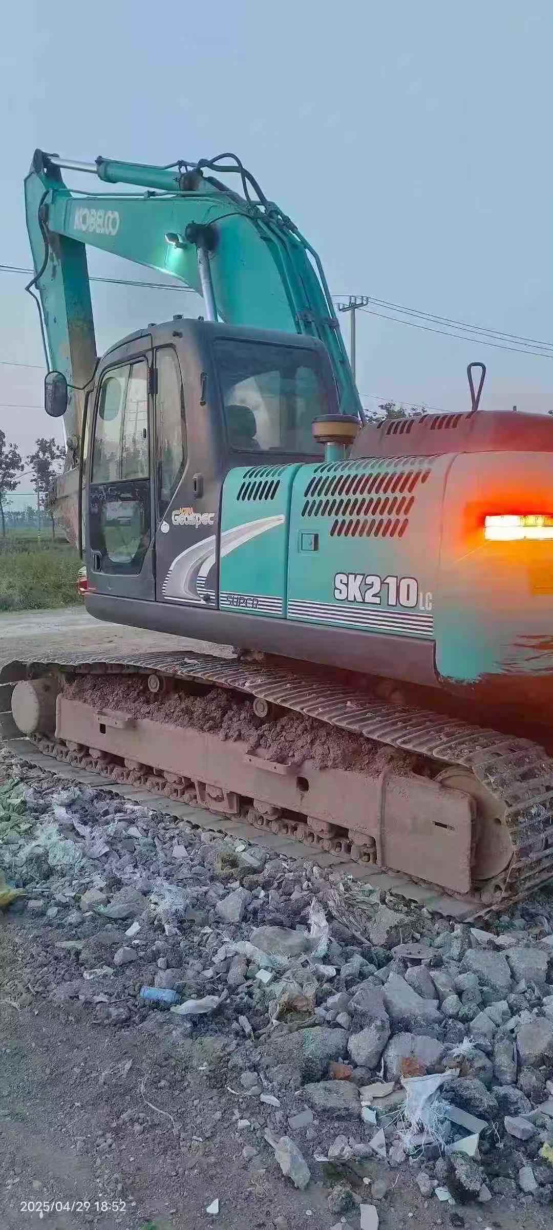 Used Kobelco SK210 Excavator 2013 Model