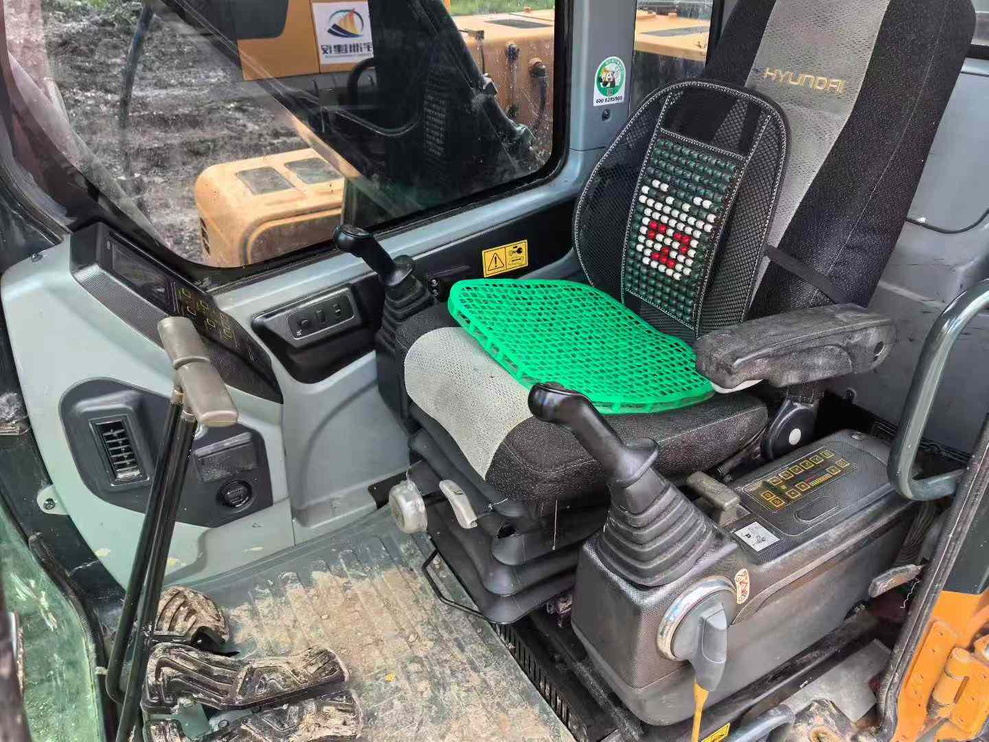 Used Hyundai R215VSN Excavator 2021 Model / 8