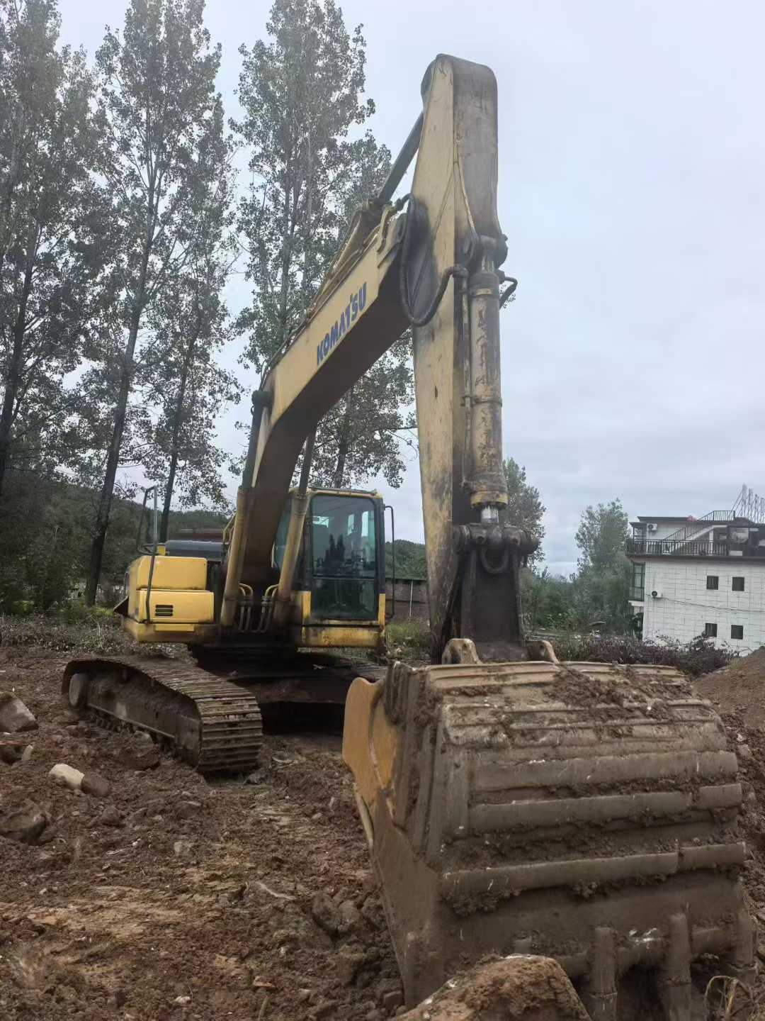 Used Komatsu PC220-8 Excavator 2016 Model