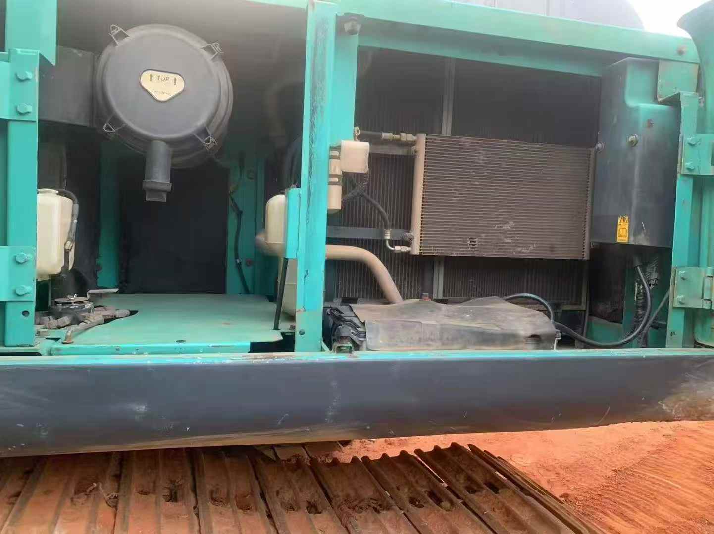 Used Kobelco SK200 Excavator 2016 Model / 8