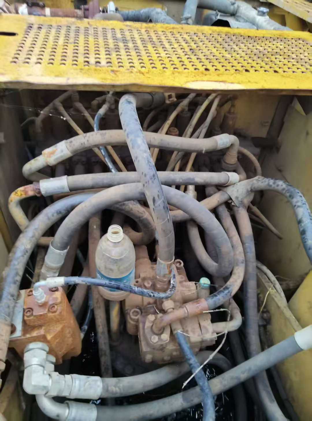 Used Caterpillar 320C Excavator 2016 Model / 3