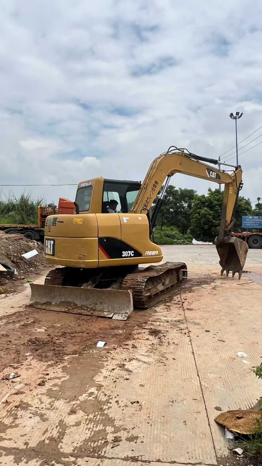 Used Caterpillar 307C Excavator 2016 Model / 3