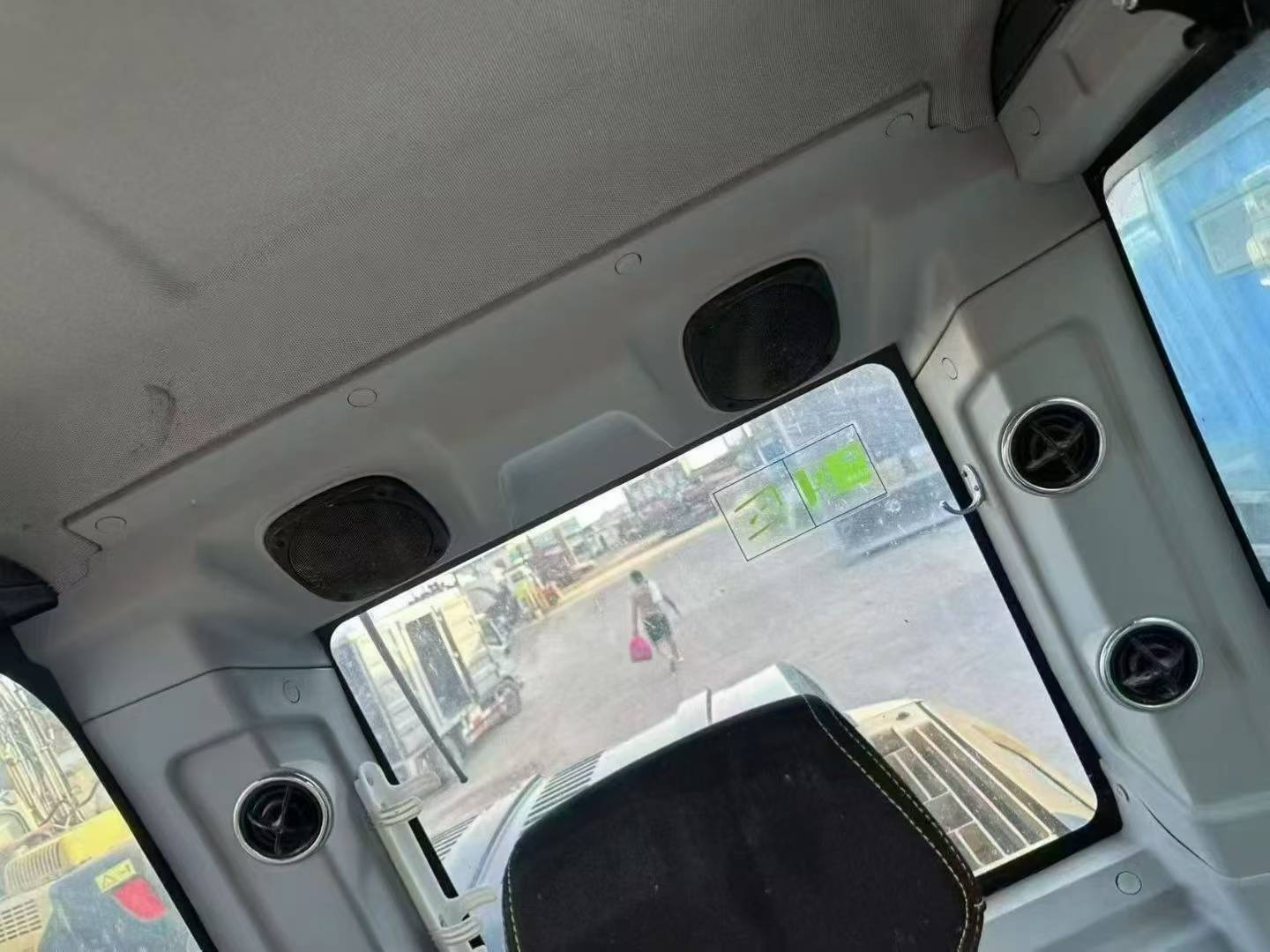 Used XCMG XE135GA Excavator 2021 Model / 4