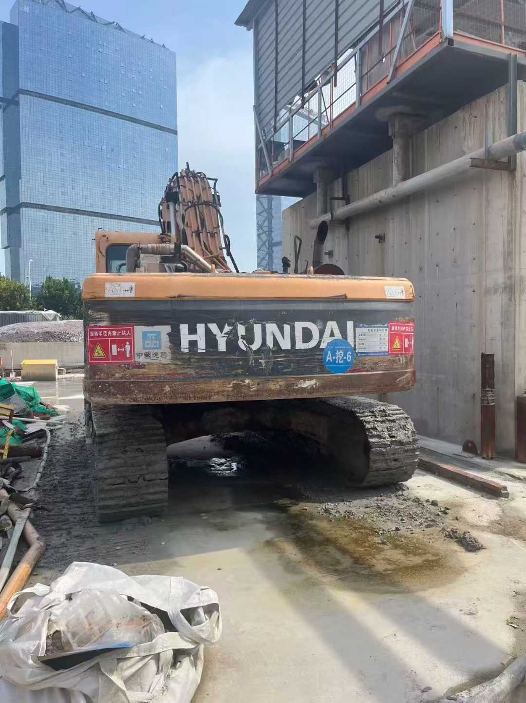 Used Hyundai R335LC-9T Excavator 2016 Model