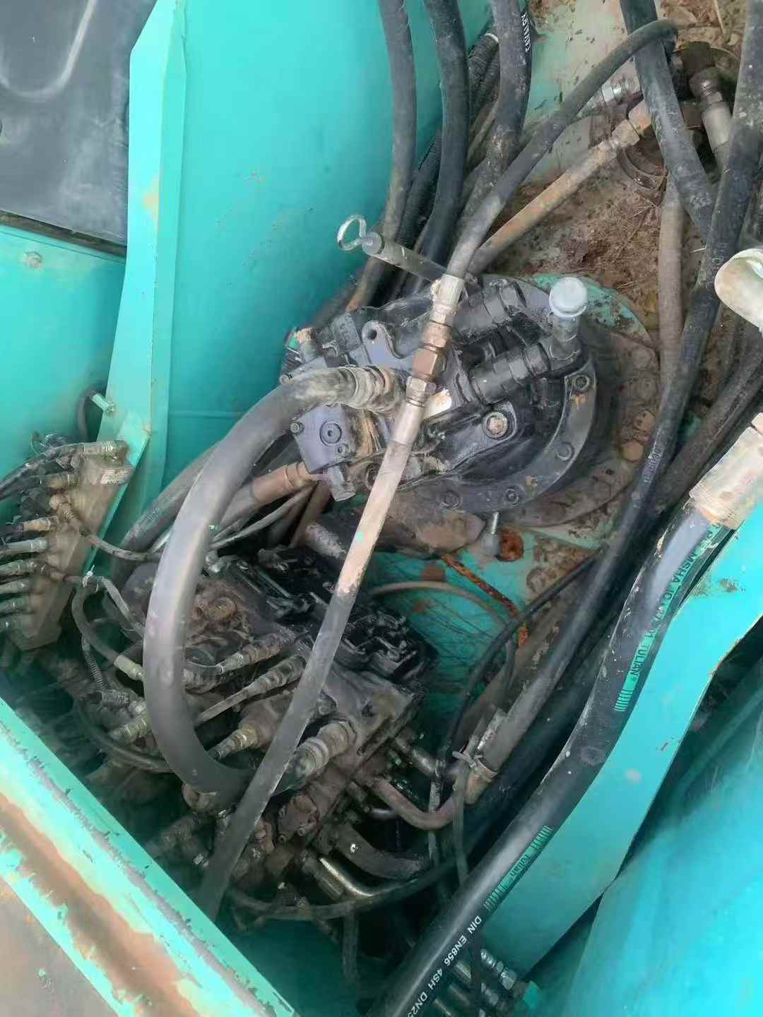 Used Kobelco SK200 Excavator 2016 Model / 6