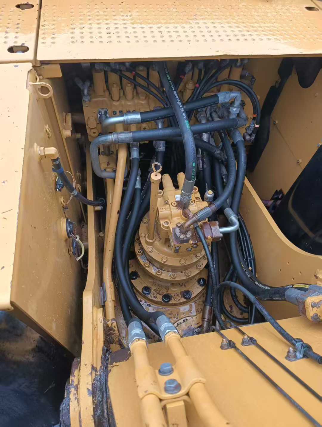 Used Caterpillar CT20 Excavator 2017 Model / 6