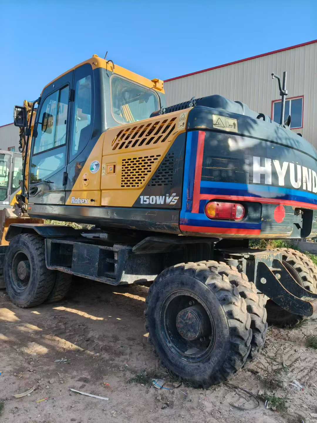 Used Hyundai R150WVSNPRO Excavator 2021 Model / 3