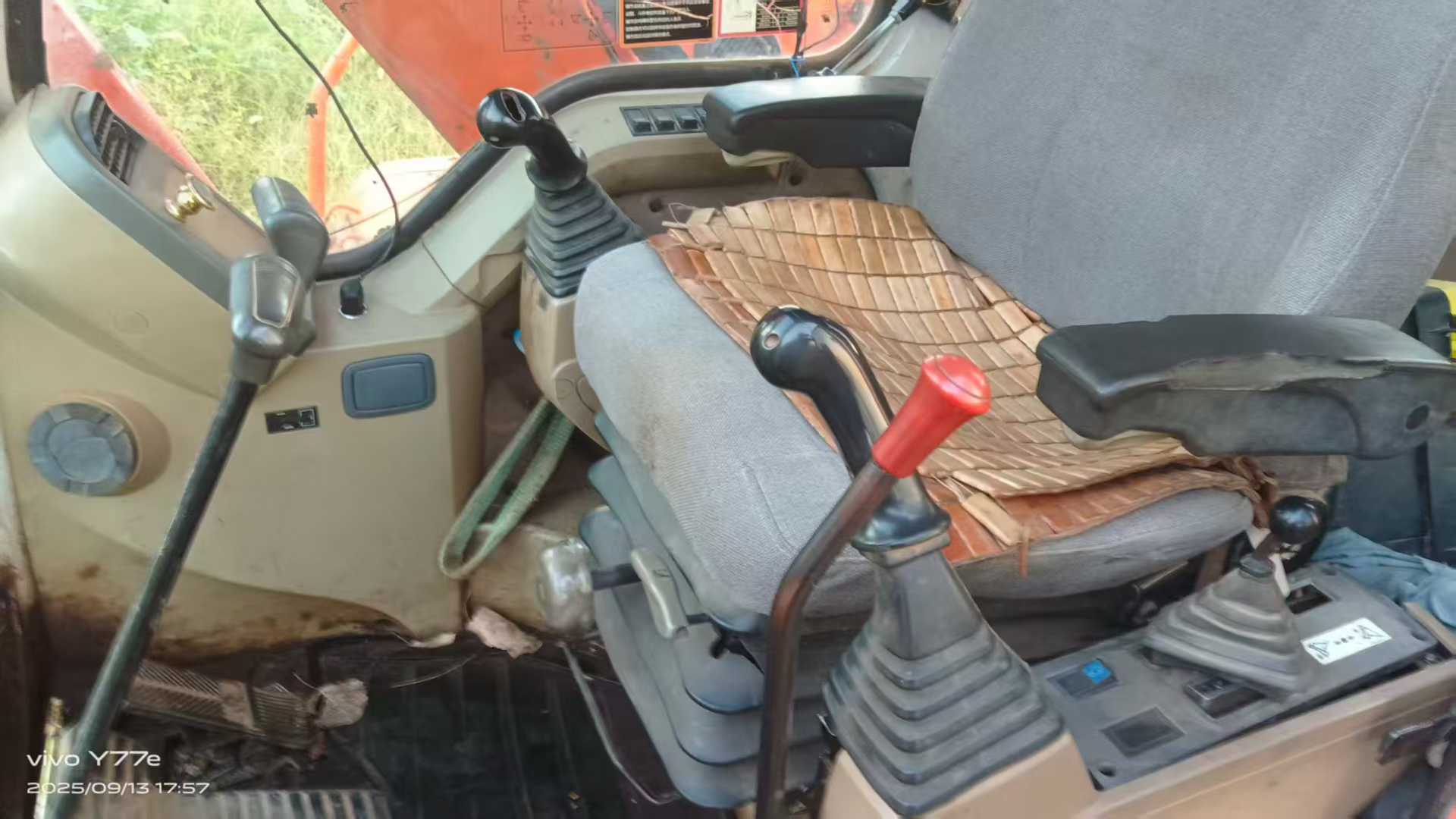 Used Doosan DX80 Excavator 2016 Model / 2