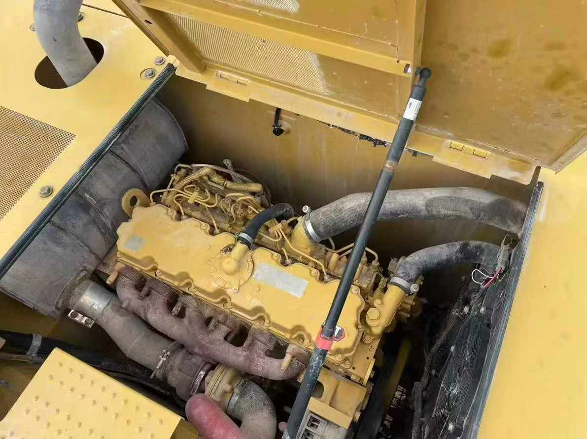 Used Caterpillar 323 Excavator 2020 Model / 7