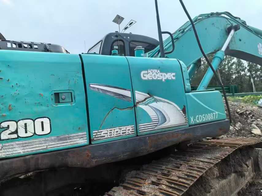 Used Kobelco SK2008 Excavator 2013 Model / 3