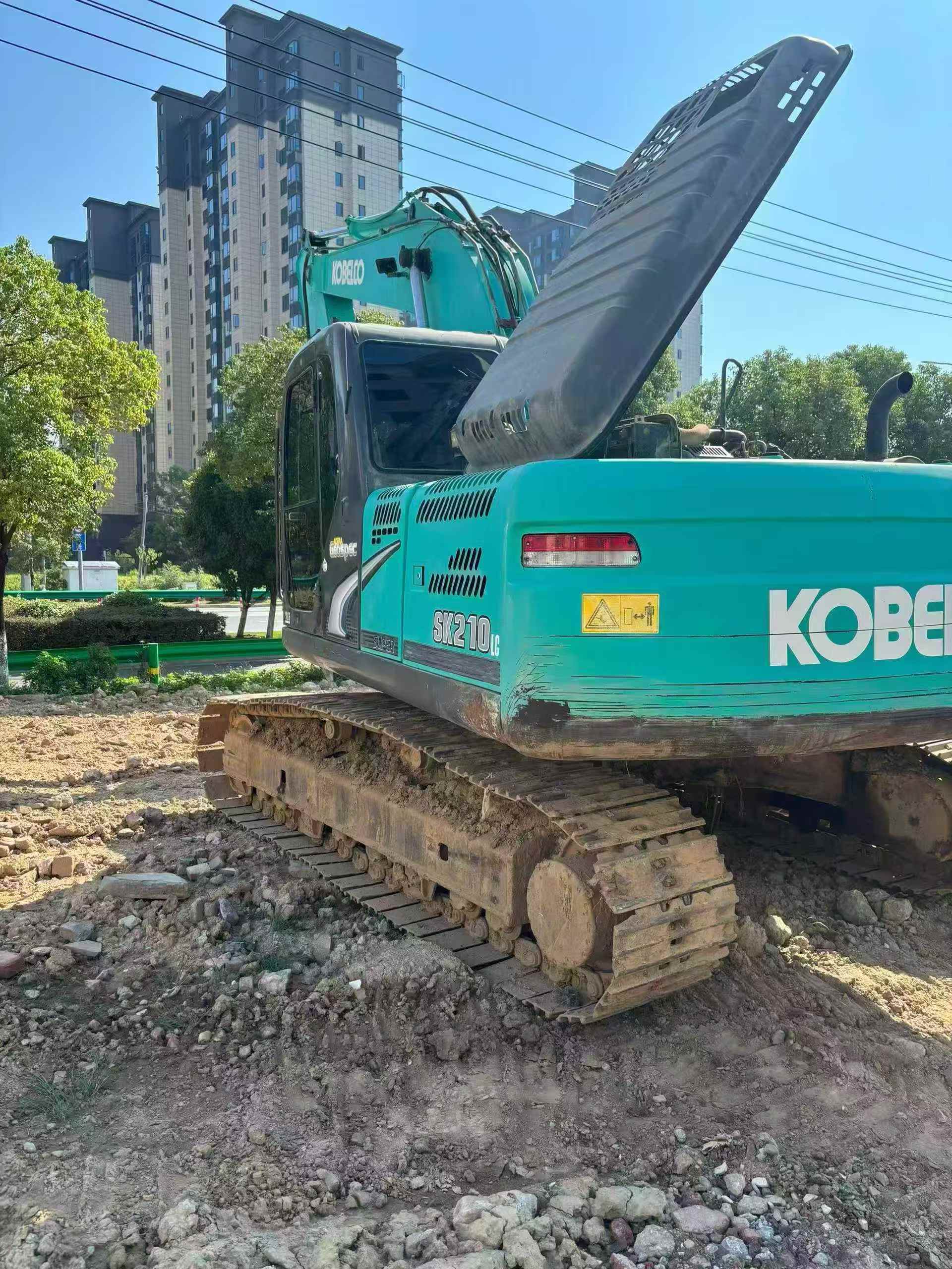 Used Kobelco SK210 Excavator 2011 Model / 2