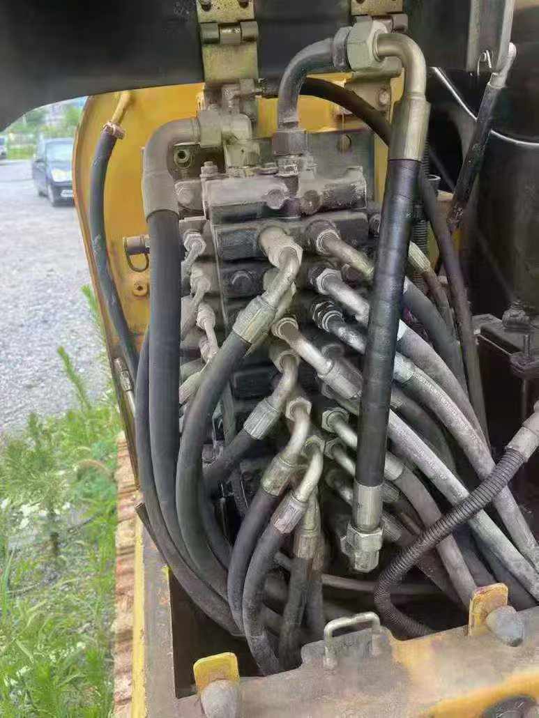 Used XCMG XE60 Excavator 2016 Model / 4