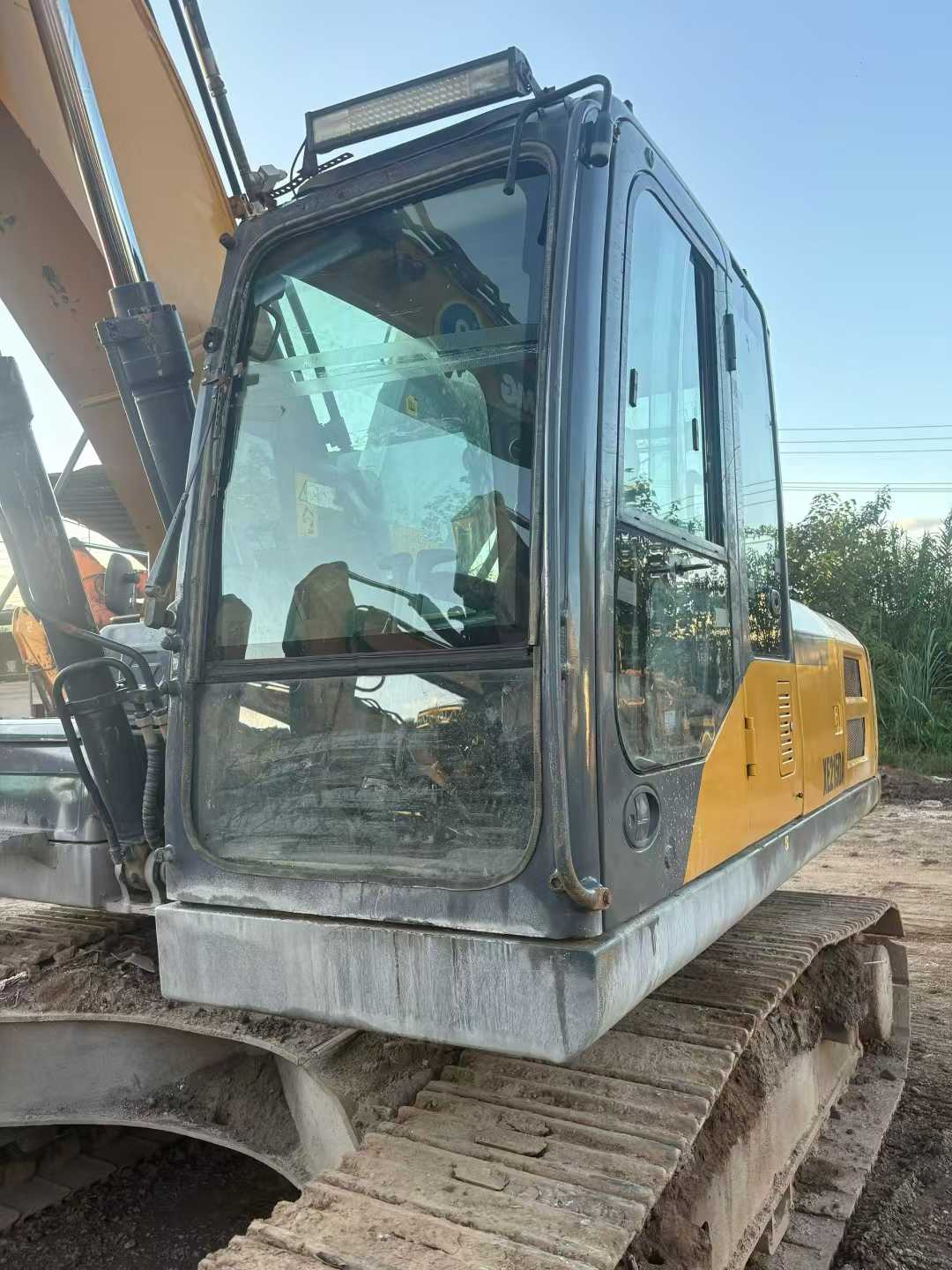 Used XCMG XE215 Excavator 2021 Model