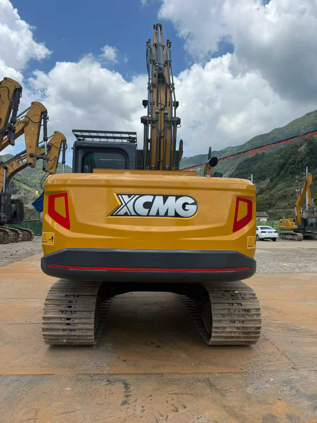 Used XCMG LW200 Excavator 2025 Model / 2