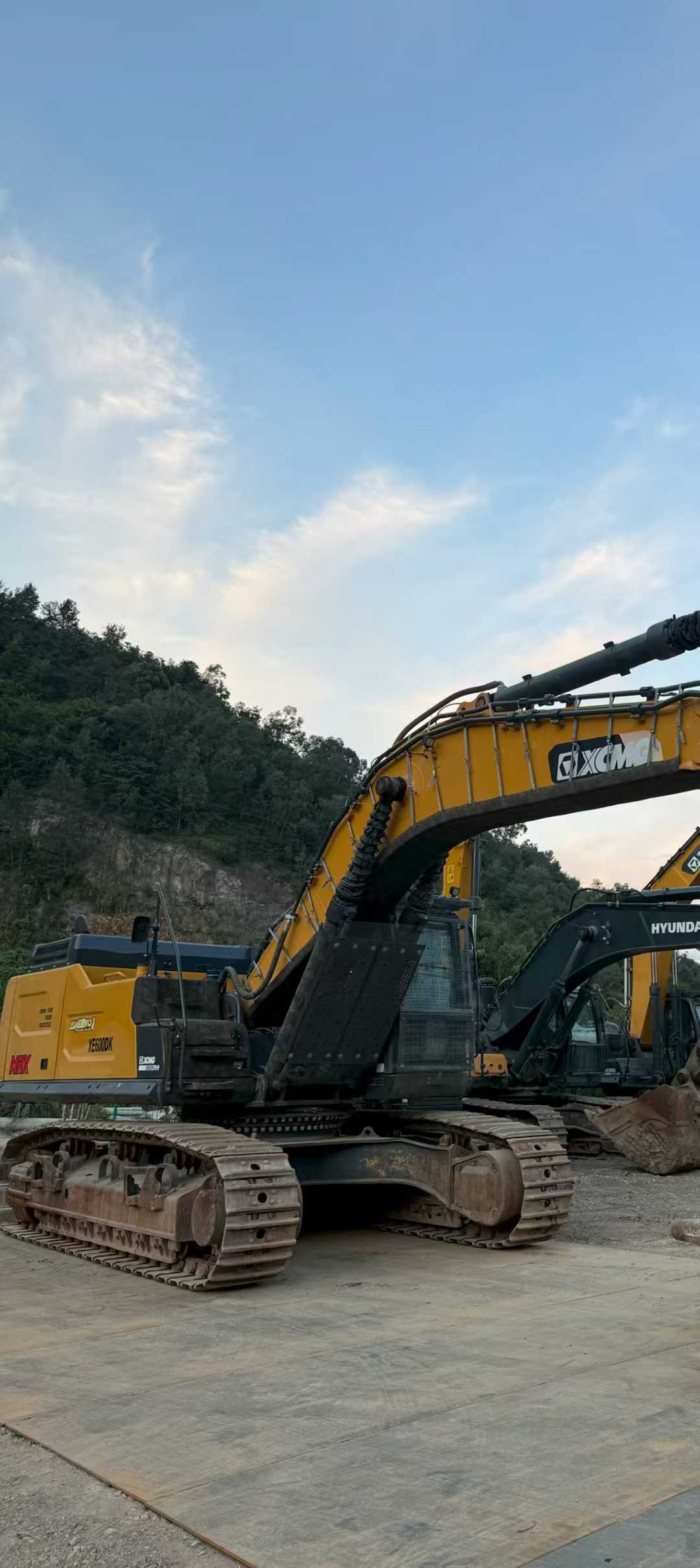 Used XCMG XE60 Excavator 2022 Model / 7