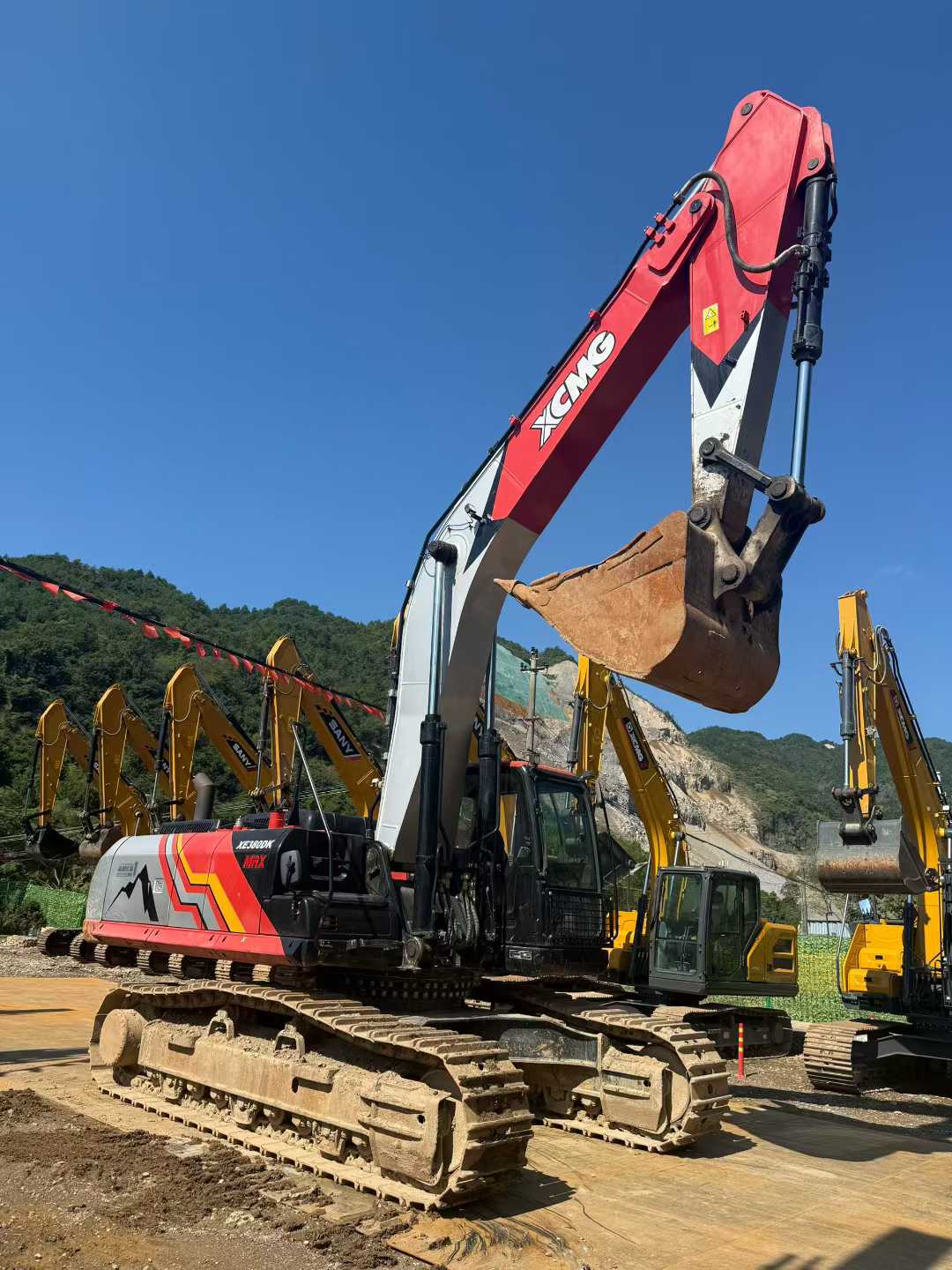 Used XCMG XE80 Excavator 2022 Model / 9