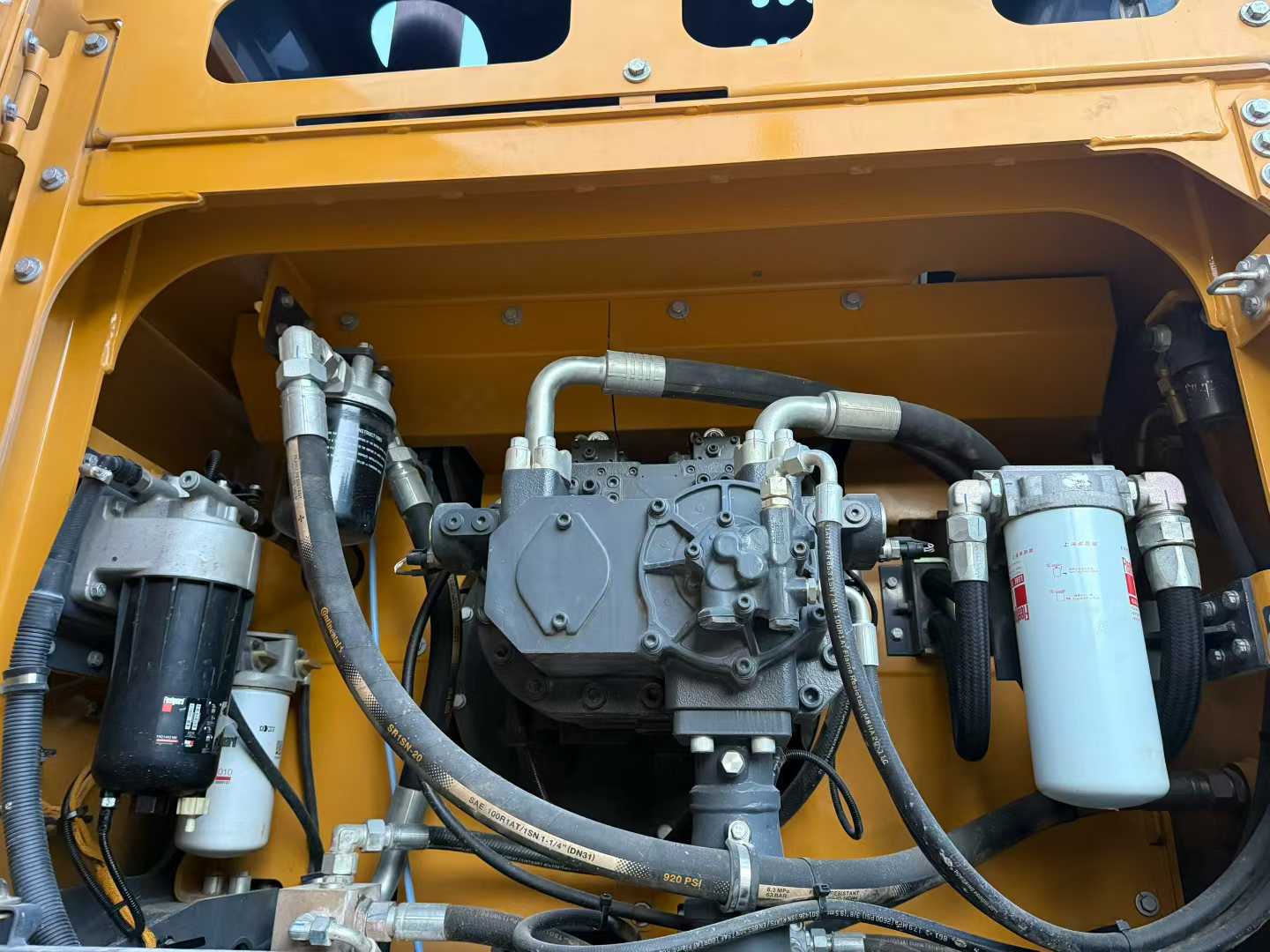 Used XCMG XE60 Excavator 2022 Model / 4