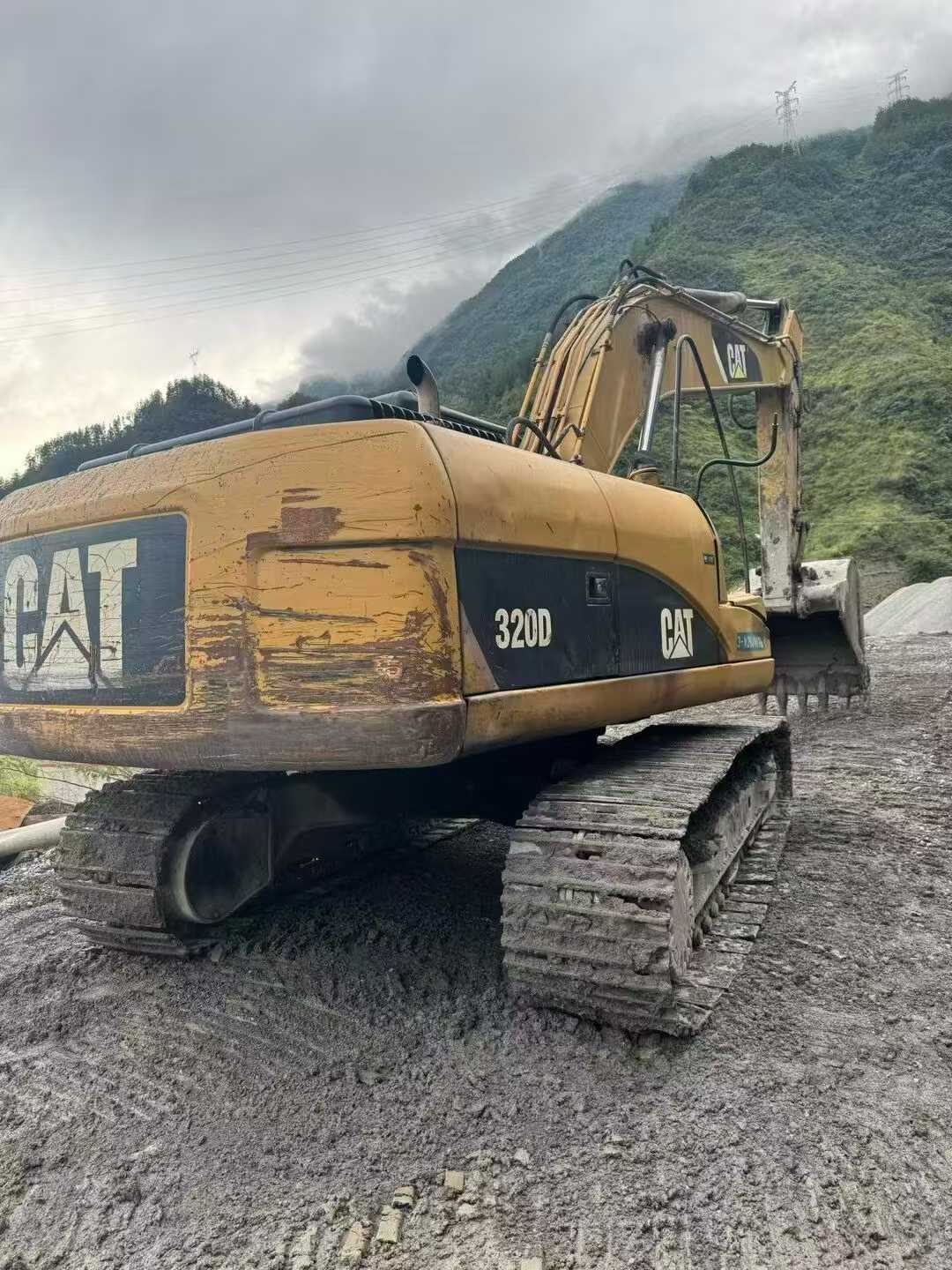 Used Caterpillar 320D Excavator 2016 Model / 2