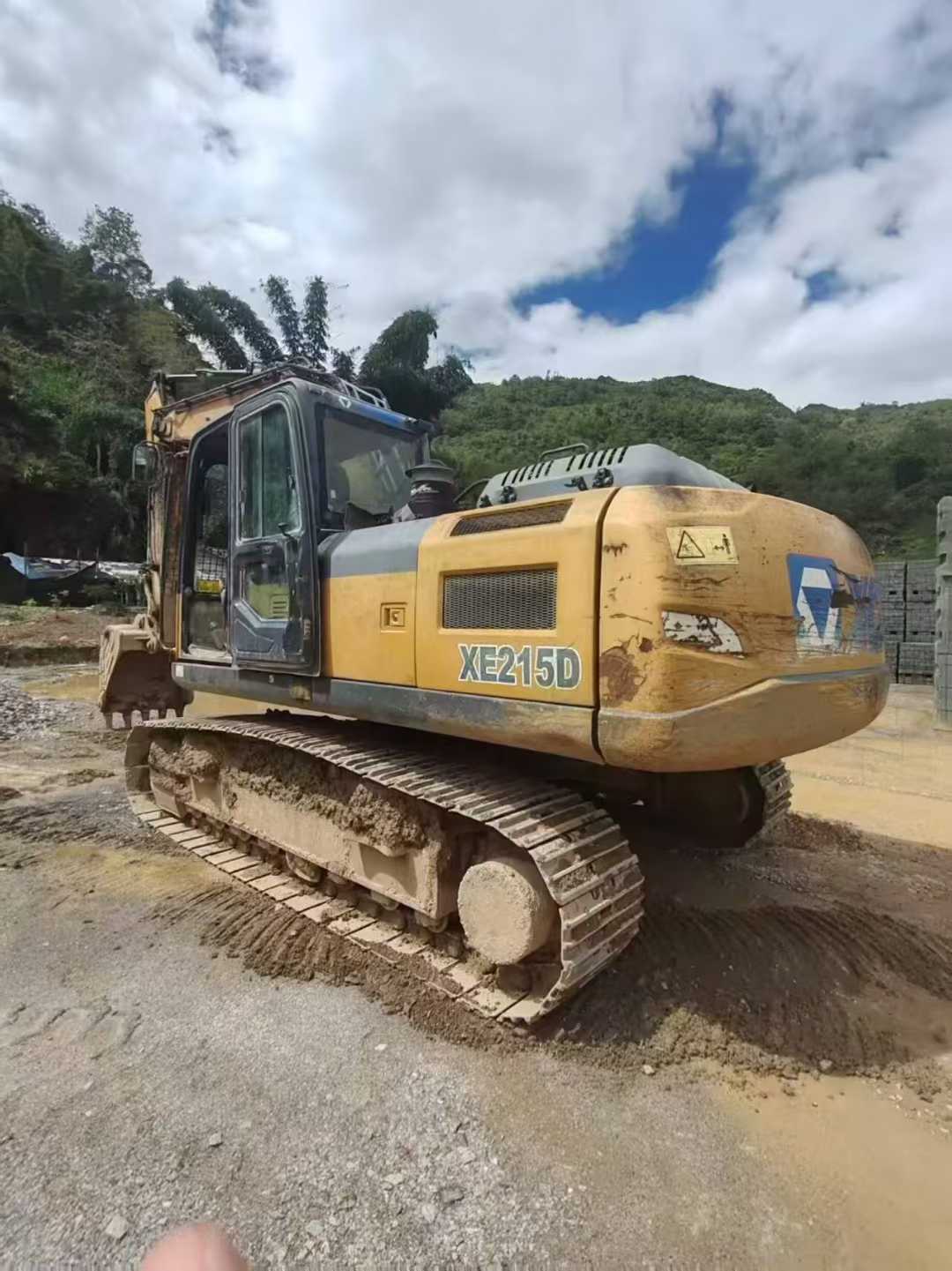 Used XCMG XE215 Excavator 2016 Model