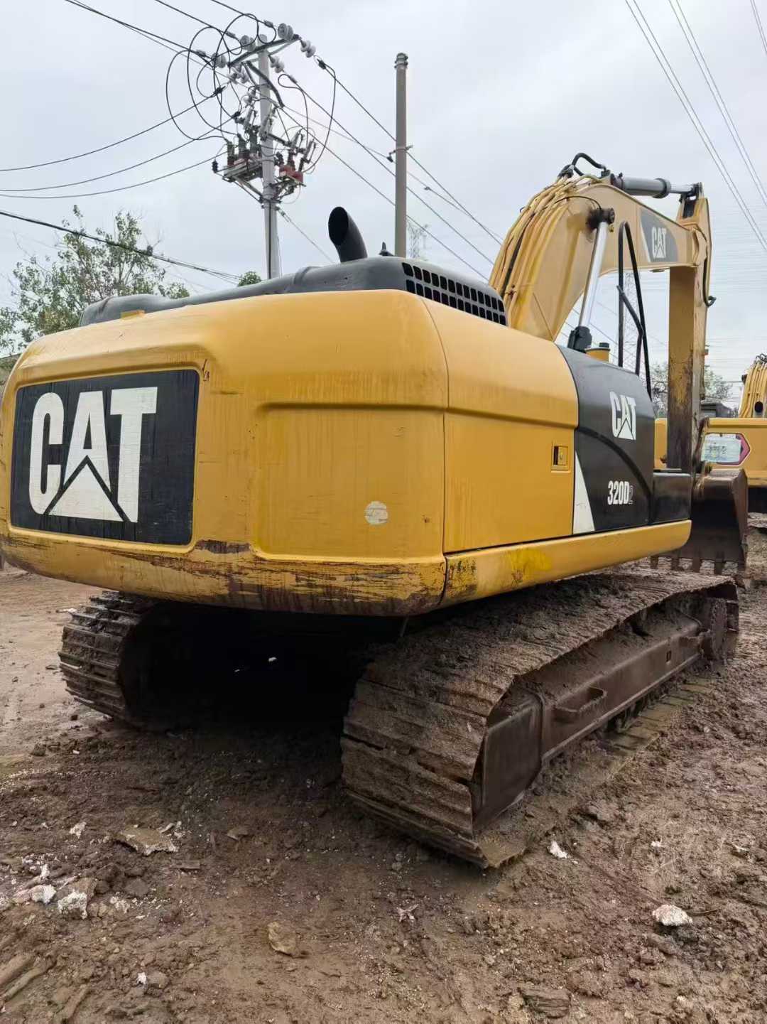Used Caterpillar 320D Excavator 2014 Model / 2