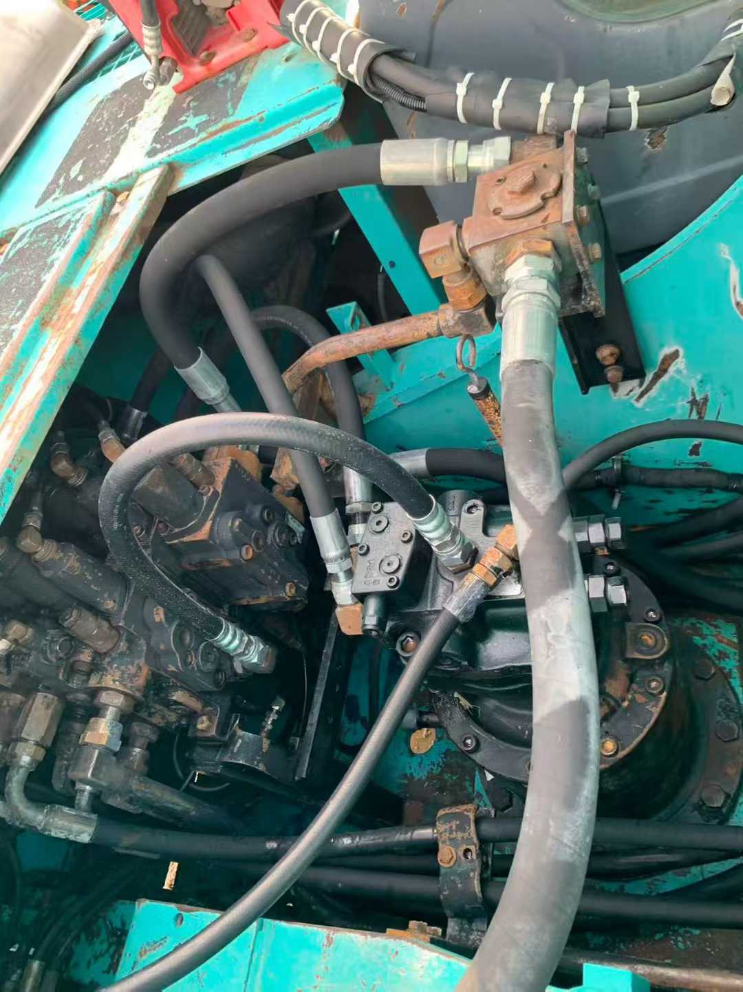 Used Kobelco SK200-10 Excavator 2016 Model / 4