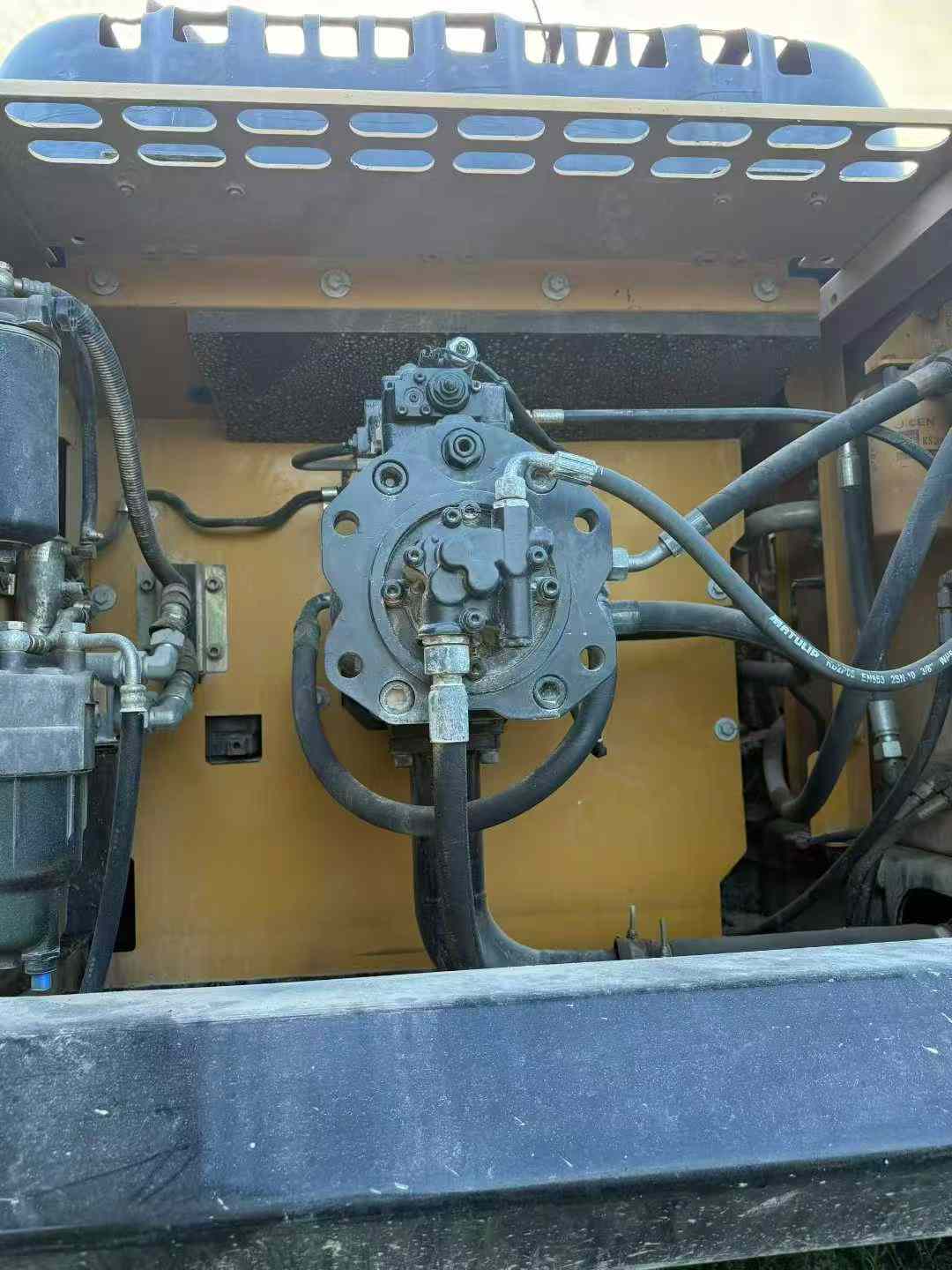 Used Sany SW305K Excavator 2016 Model / 7