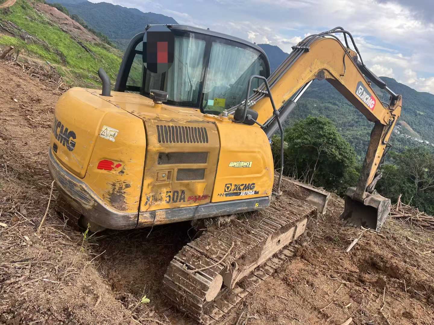 Used XCMG XE75WD Excavator 2022 Model