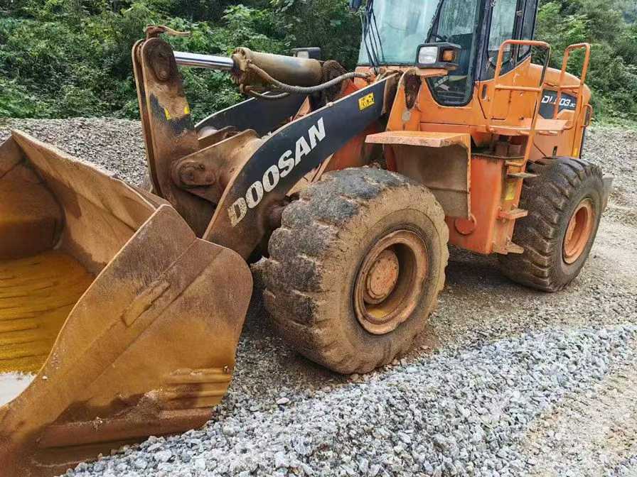 Used Doosan DL503-9C Excavator 2017 Model