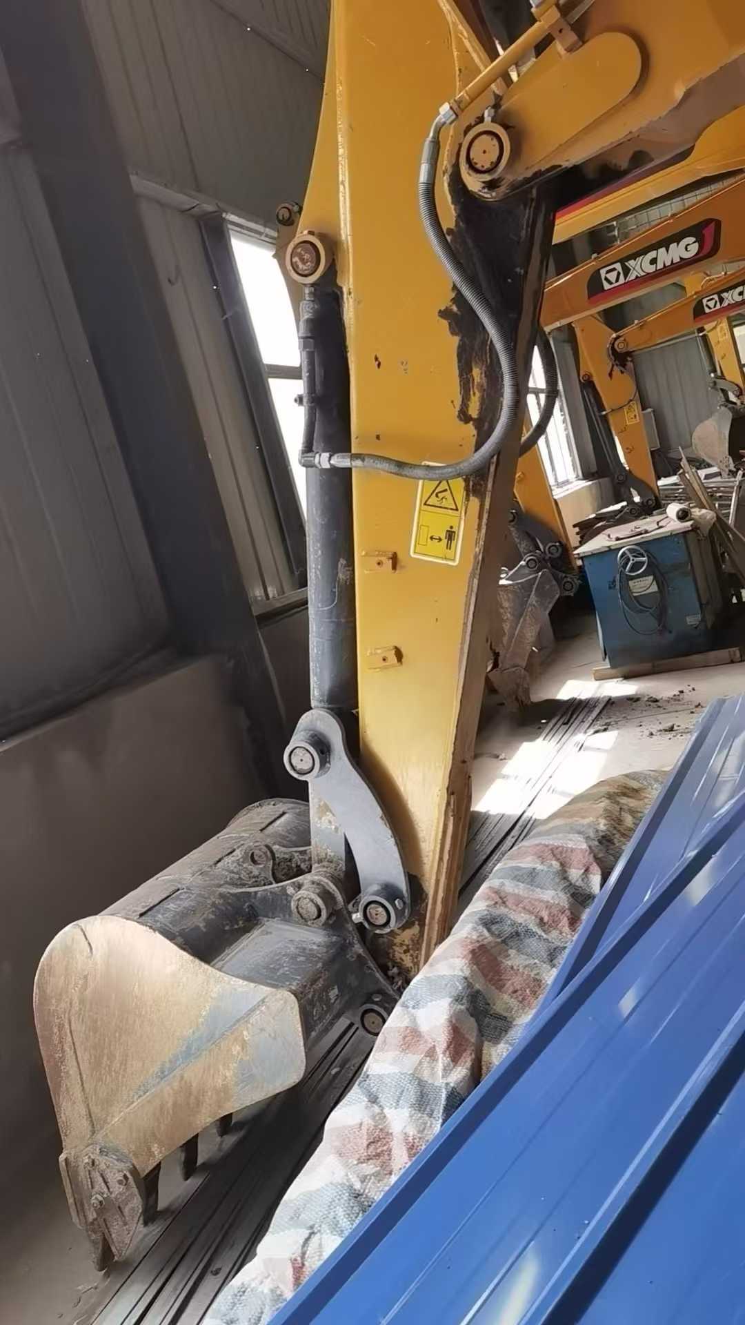 Used XCMG XE60 Excavator 2023 Model / 6