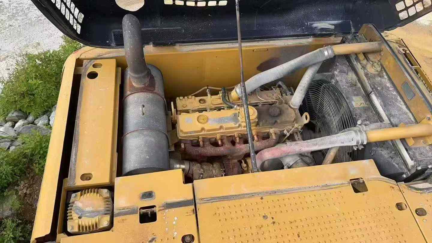 Used Caterpillar 320D Excavator 2016 Model / 5