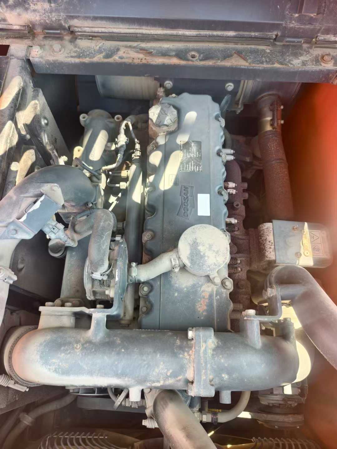 Used Doosan DH220 Excavator 2015 Model / 6