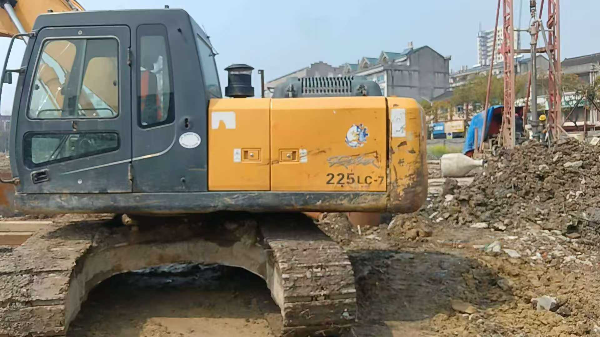 Used Hyundai R215-7 Excavator 2012 Model