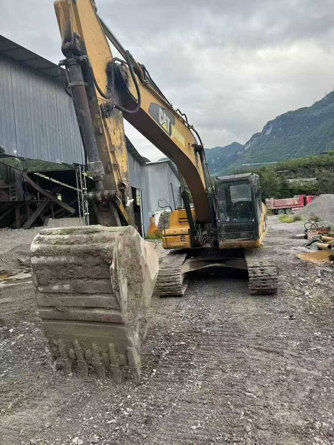 Used Caterpillar 320D Excavator 2016 Model / 4