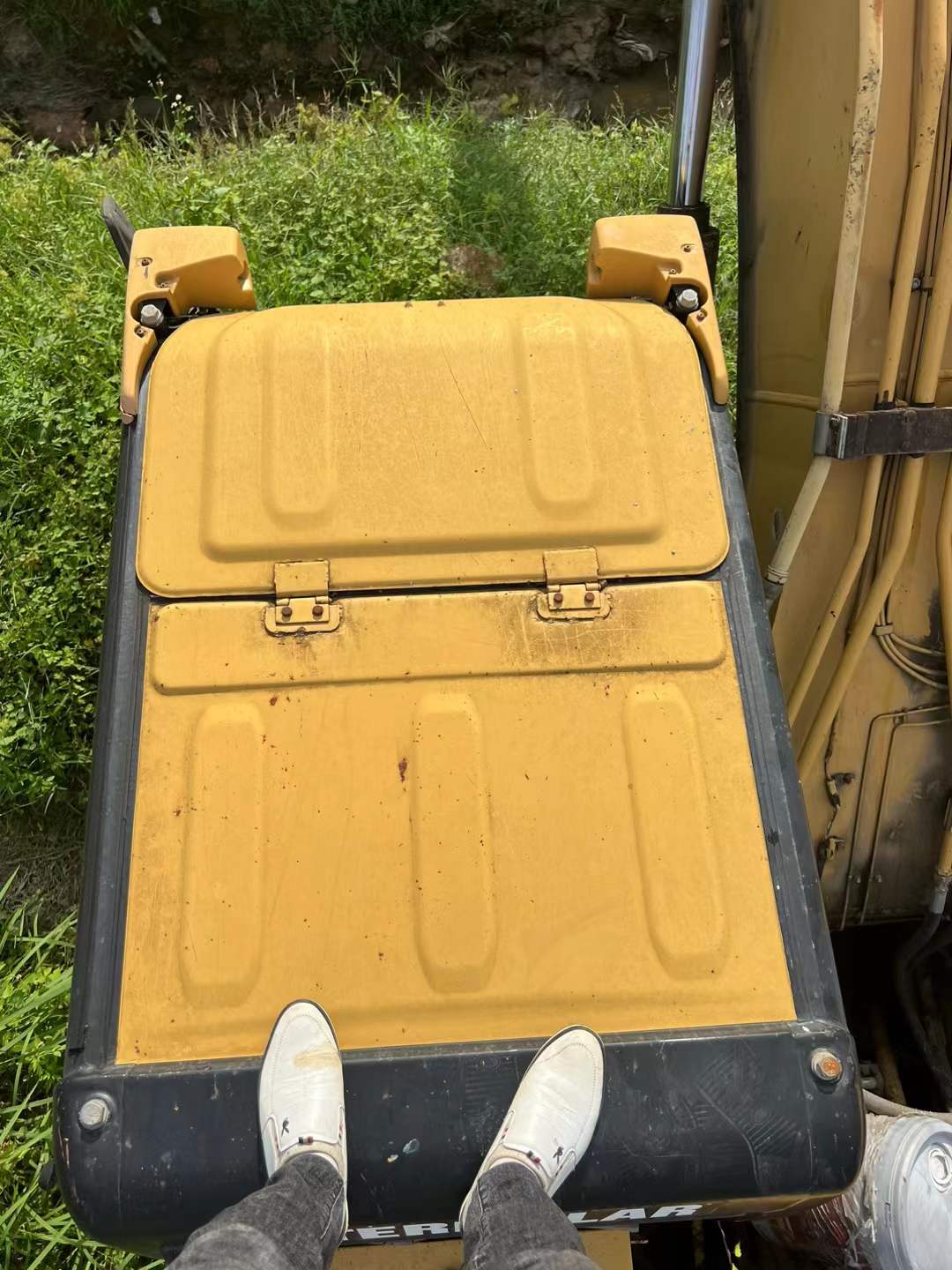 Used Caterpillar 320D Excavator 2016 Model / 8