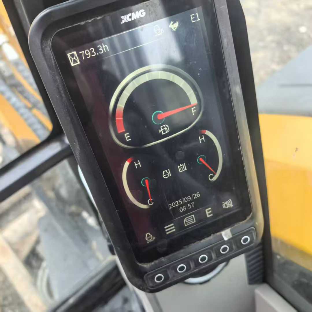 Used XCMG XE60 Excavator 2024 Model / 9