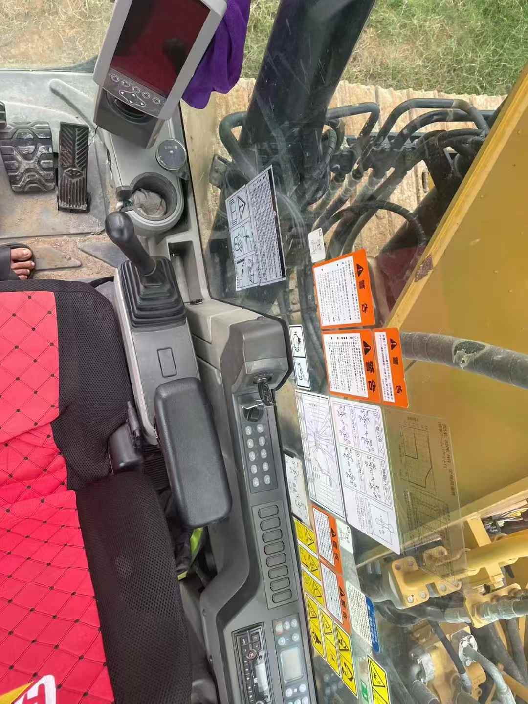 Used Caterpillar 320E Excavator 2016 Model / 9