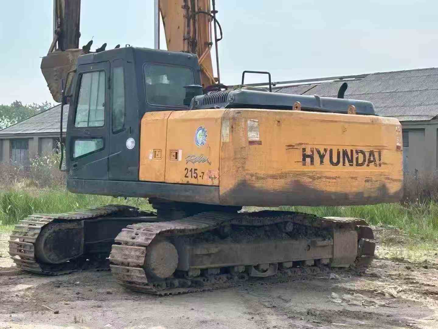 Used Hyundai R215-7 Excavator 2011 Model / 2