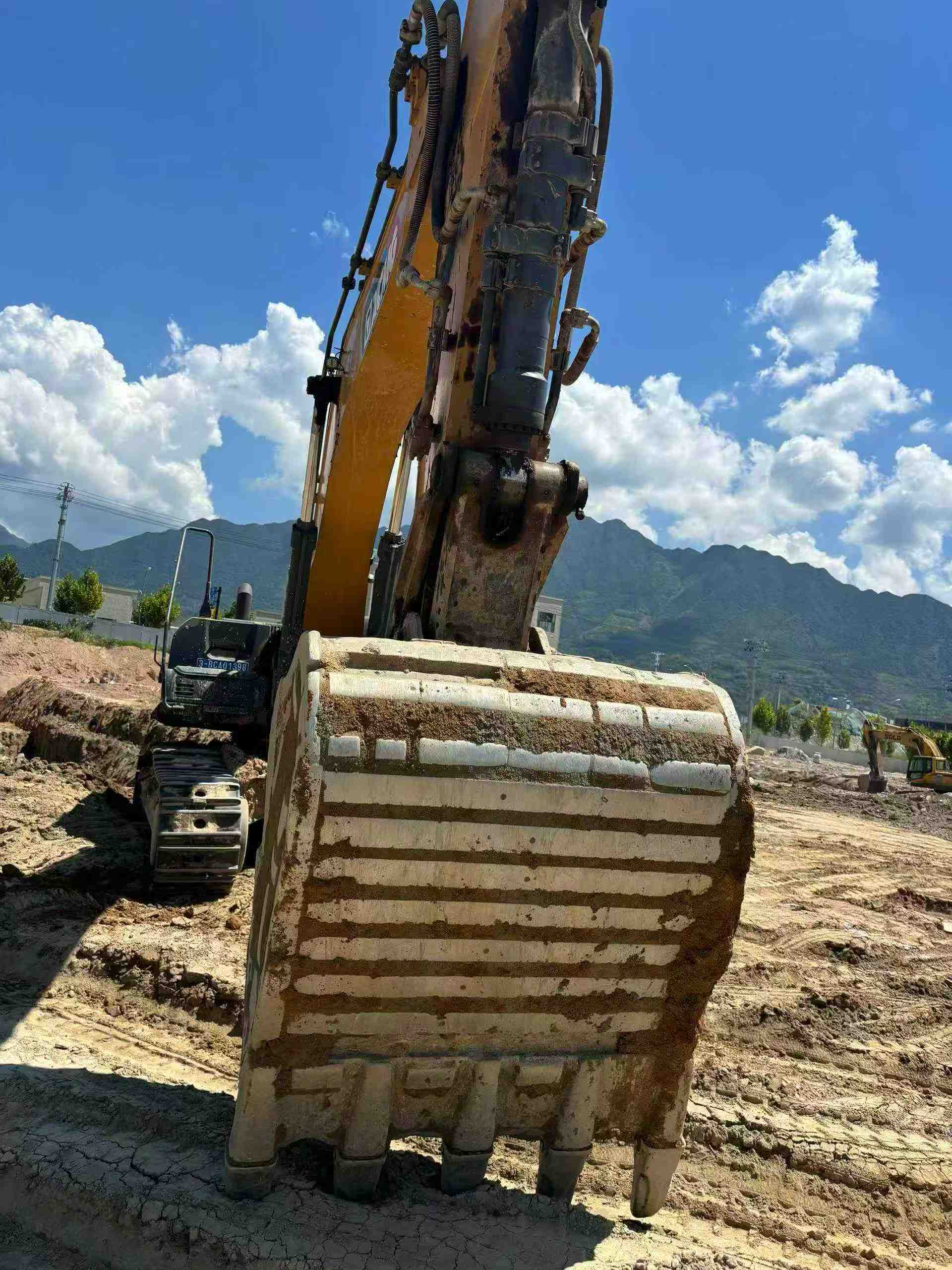 Used XCMG XE80 Excavator 2022 Model / 4