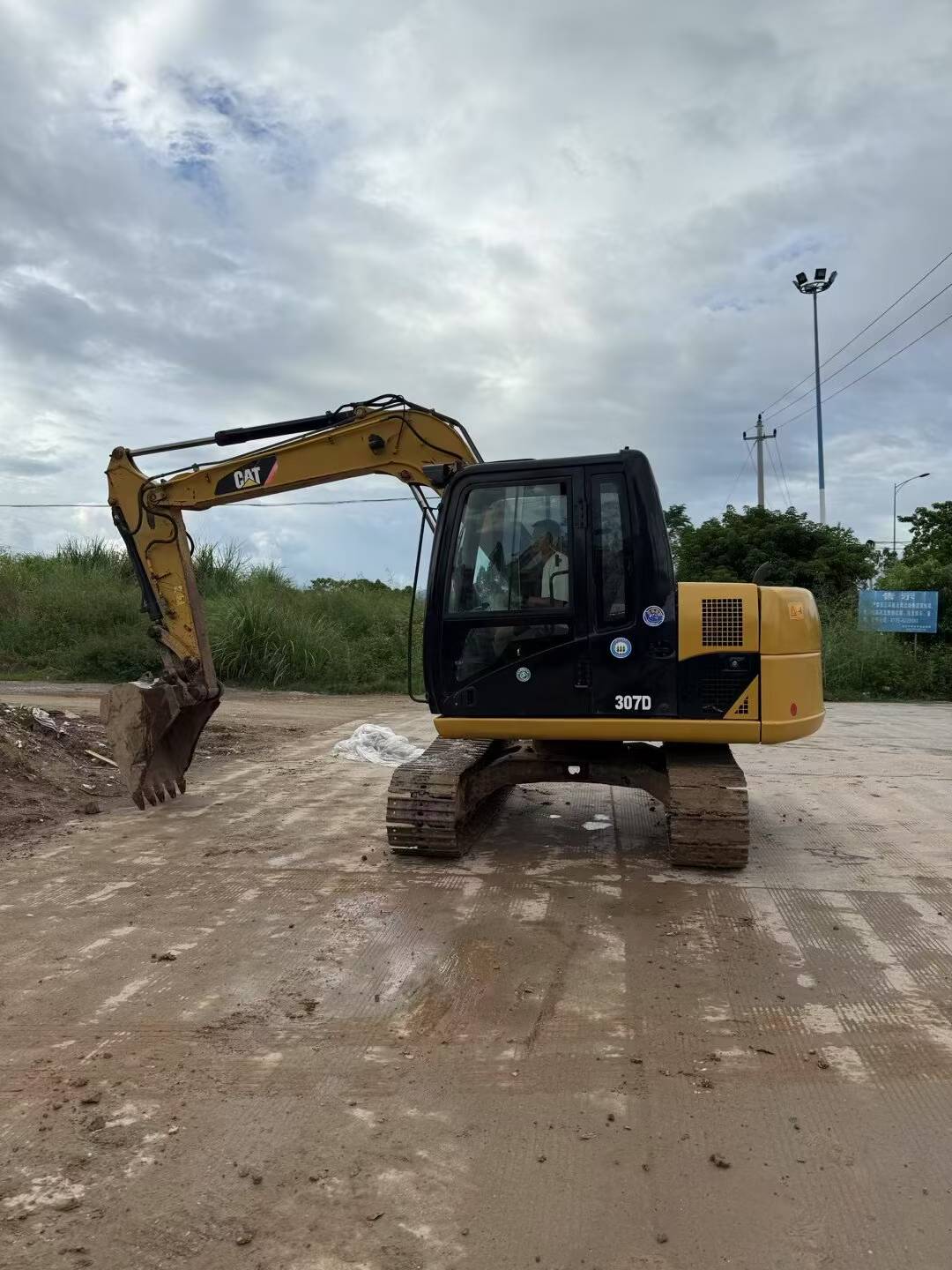 Used Caterpillar 307V2 Excavator 2016 Model / 3