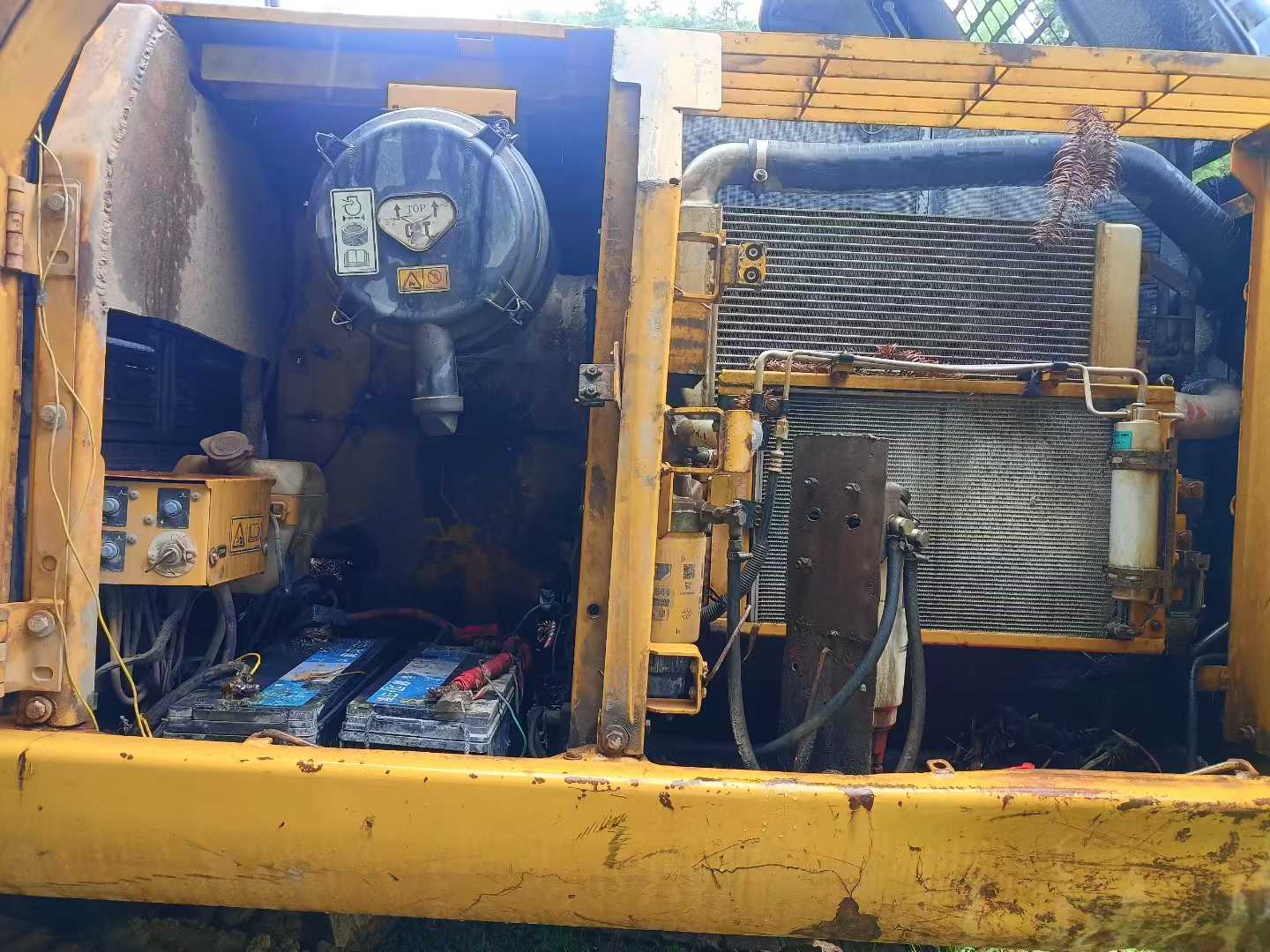 Used Caterpillar 323 Excavator 2016 Model / 6