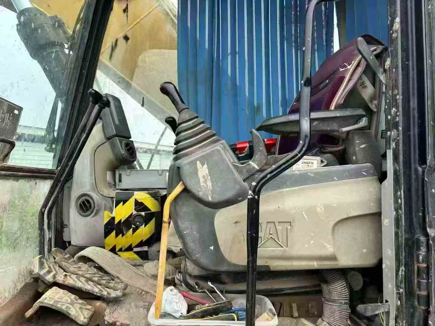 Used Caterpillar CT20 Excavator 2010 Model / 7