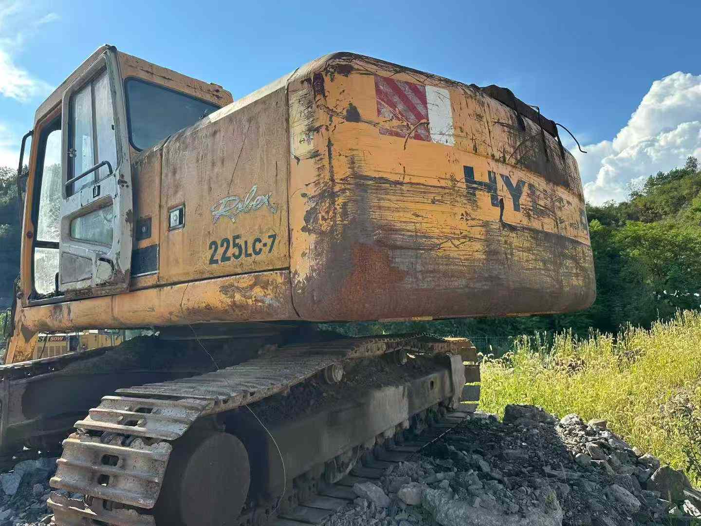 Used Hyundai R225-7 Excavator 2016 Model