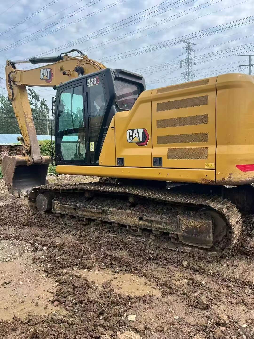 Used Caterpillar 323 Excavator 2020 Model