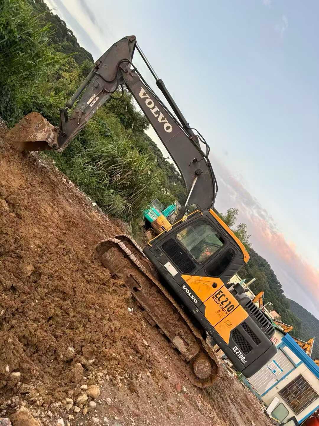 Used Volvo EW210C Excavator 2016 Model