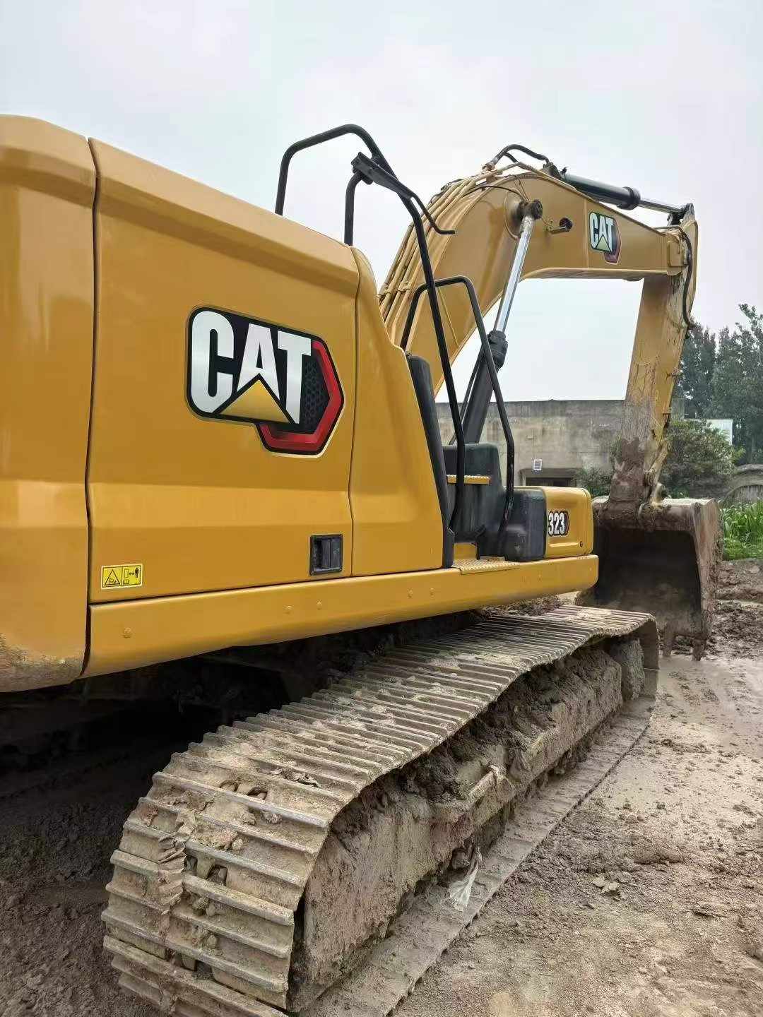 Used Caterpillar 323 Excavator 2020 Model / 2