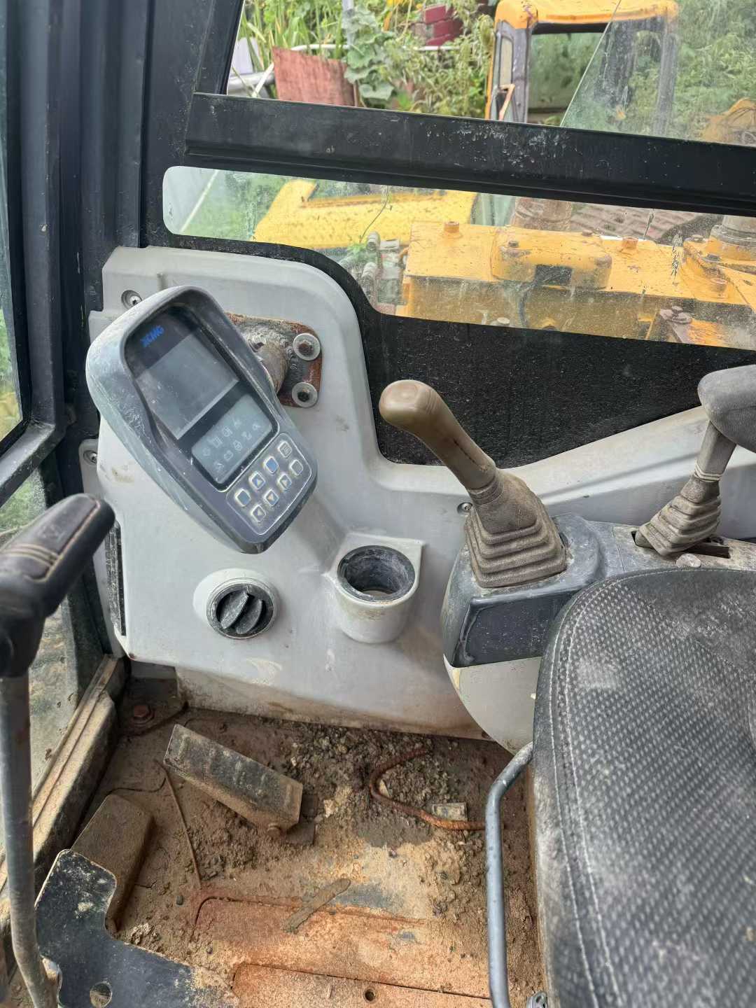 Used XCMG XE60 Excavator 2016 Model / 8