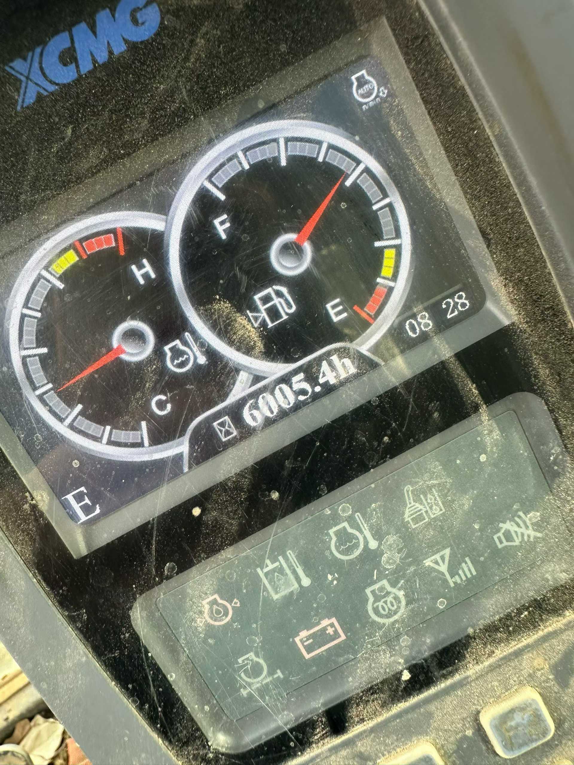 Used XCMG XE60 Excavator 2021 Model / 9